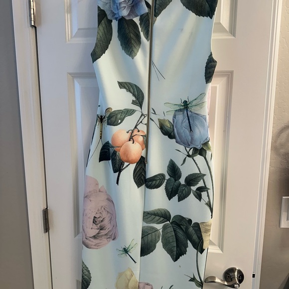 COPY - Ted Baker - Picture 2 of 8